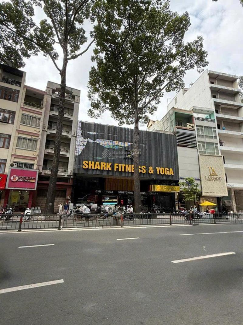 Đường 3/2, quậbán nhà mt ba tháng hai cao thắng, p11, q10. dt: 18x28m. nh:22m. gía bán 280 tỷ  - 2
