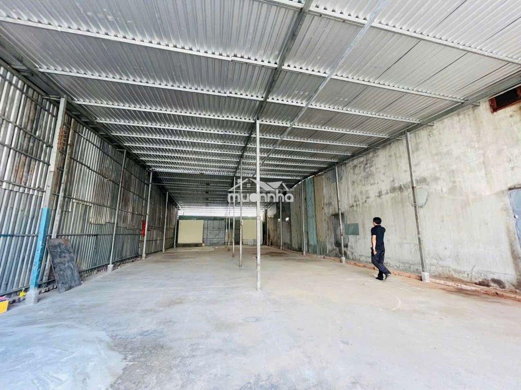 Cho thuê kho 300m2 giá 17 triệu gần tên lửa - 3