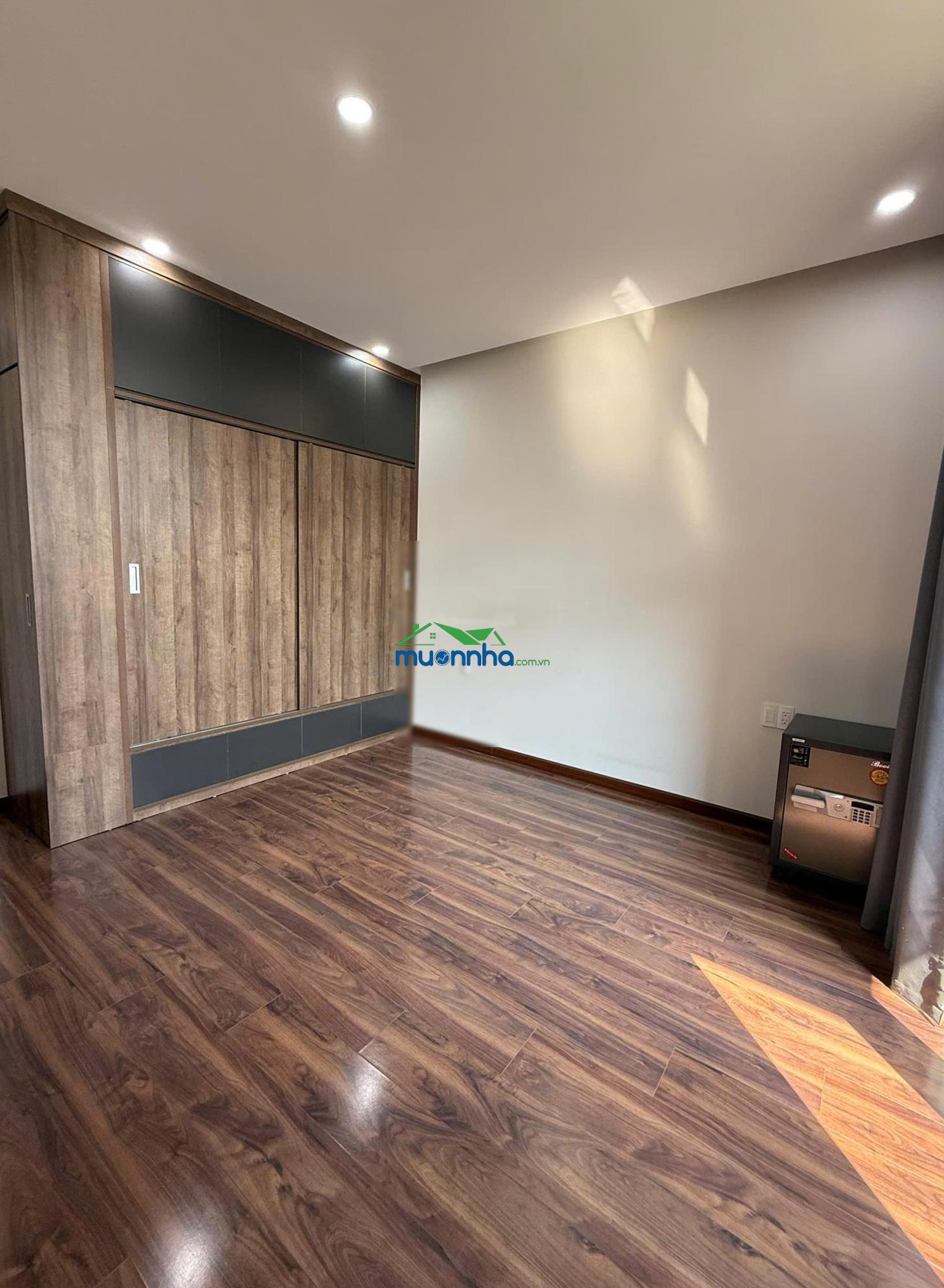 Chính chủ bán nhà 5 tầng tự xây thạnh lộc q12 hẻm xe hơi, gara ô tô trong nhà, sổ hoàn công đầy đủ - 4