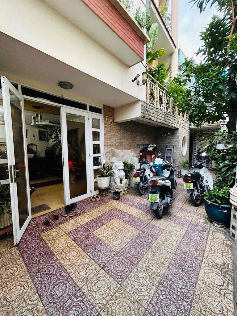 Đại gia quận 7 nhờ bán căn biệt thự 5 tầng lk quận 4 13 tỷ
