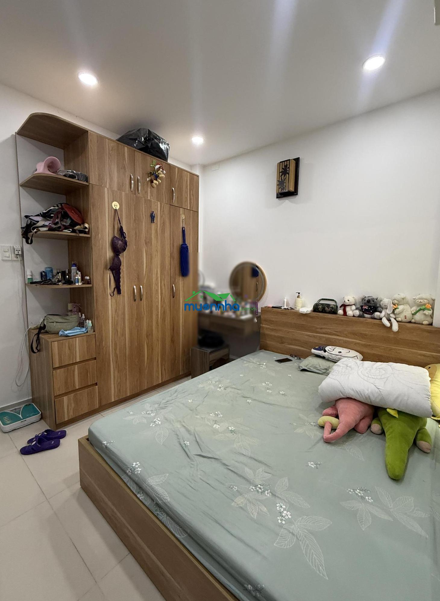 Nhà mới 4 tầng btct ngay ni sư huỳnh liên sát đồng đen chỉ nhỉnh 4.x - 4