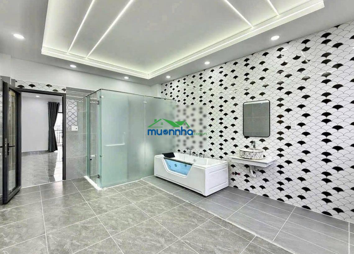 Giảm 700 triệu nhà phố 4m x 21m 4.5 tầng có thang máy, hẻm nhựa 8m thông đường lê thị riêng q12