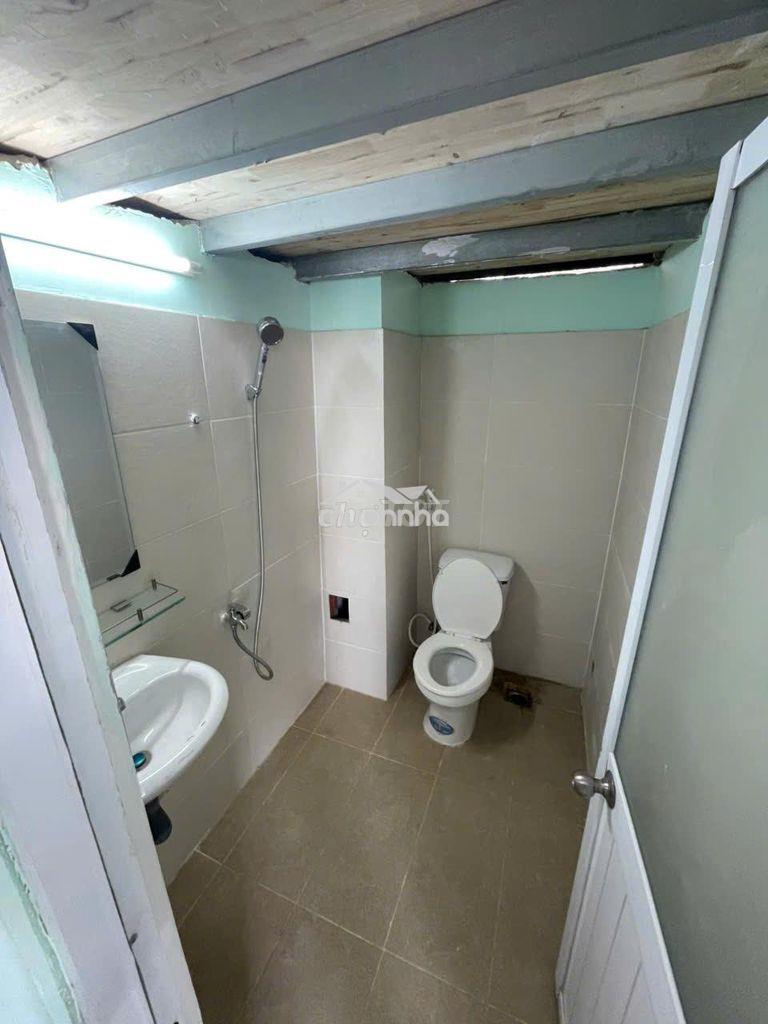 Cho thuê phòng mt 241 đinh bộ lĩnh, 20m2, đủ nội thất cơ bản,wcr,3.8tr - 3