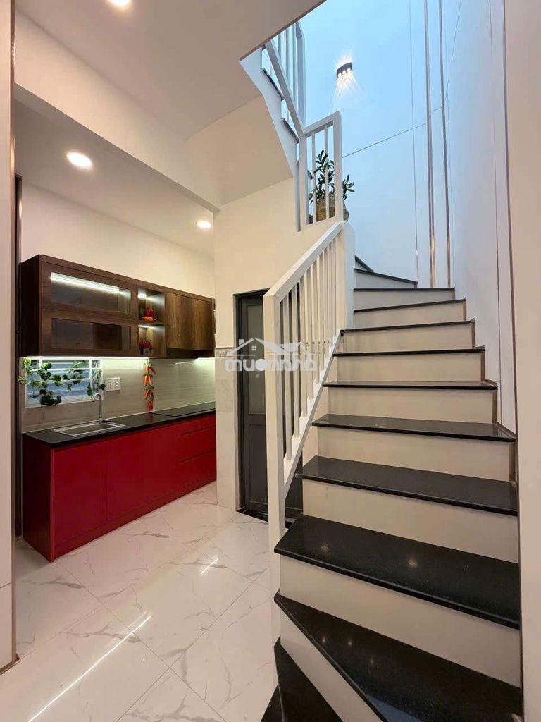 Nhà mới giá rẻ tiện cho gia đình trẻ mới cưới hoặc cho con đi học   - 3