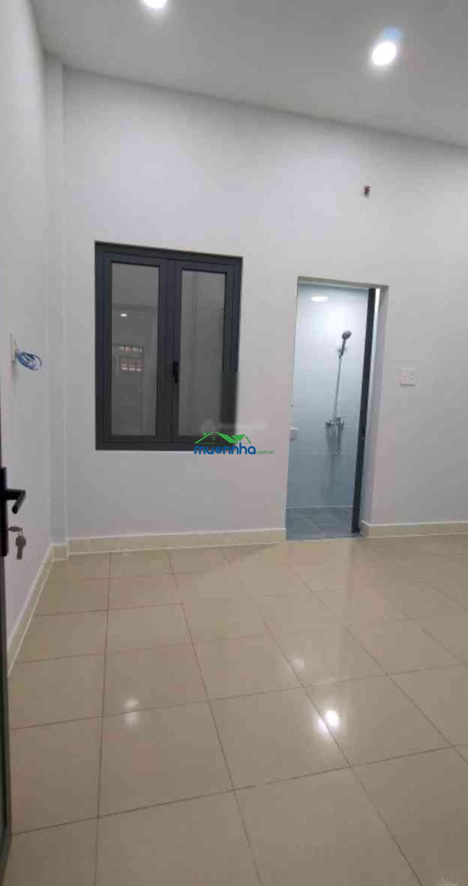 Nhà đẹp mới xây, hẻm nhựa 10m, khu cao tầng, khu vip tân sơn nhì