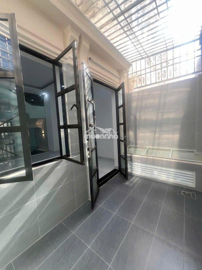 Cho thuê văn phòng tầng trệt (phòng sau) có wc riêng - 4