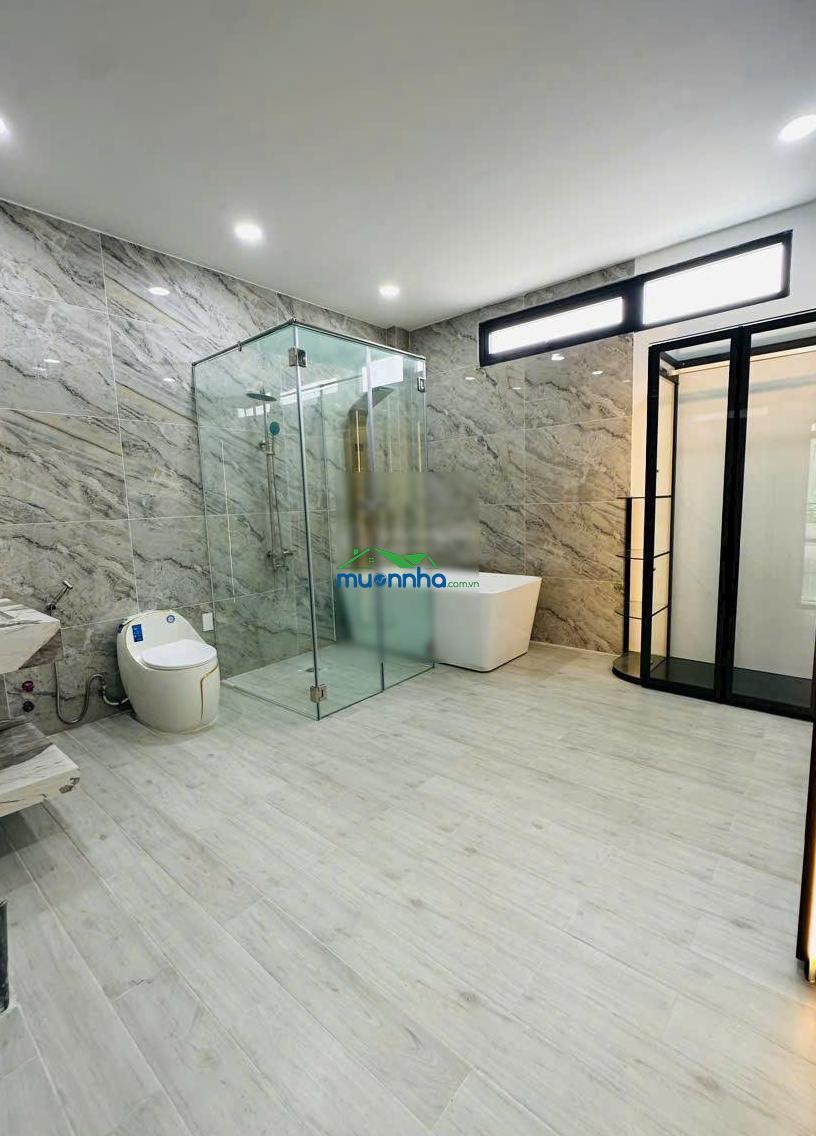 Nhà mới hẻm xe hơi khu phân lô dt:4,15x18 nh4,5 đúc 4,5 tấm full nt chỉ 7t6 tl mạnh a/c sở hữu ngay