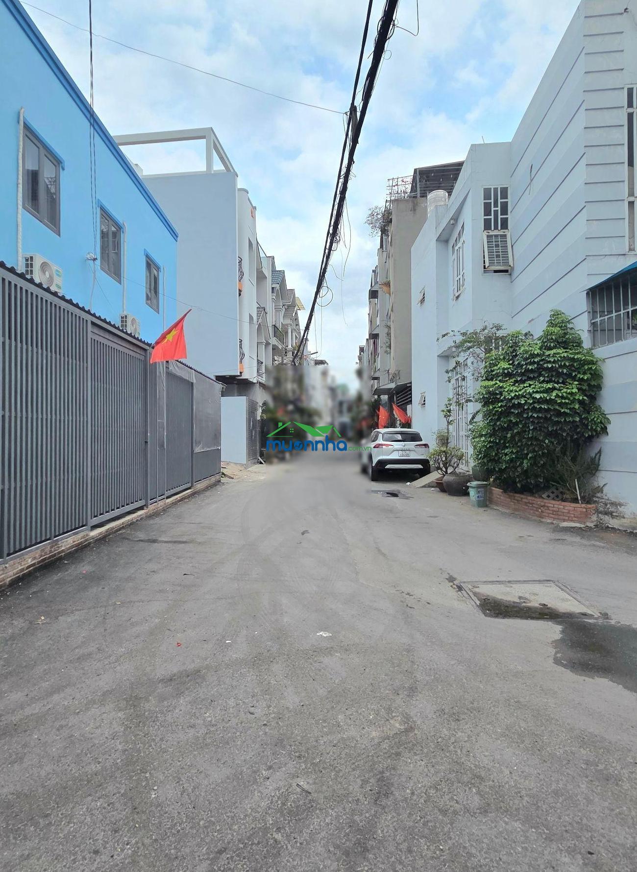 Bán gấp!!! nhà đẹp lung linh 80m², 1 trệt 1 lầu - có sân rộng để xe