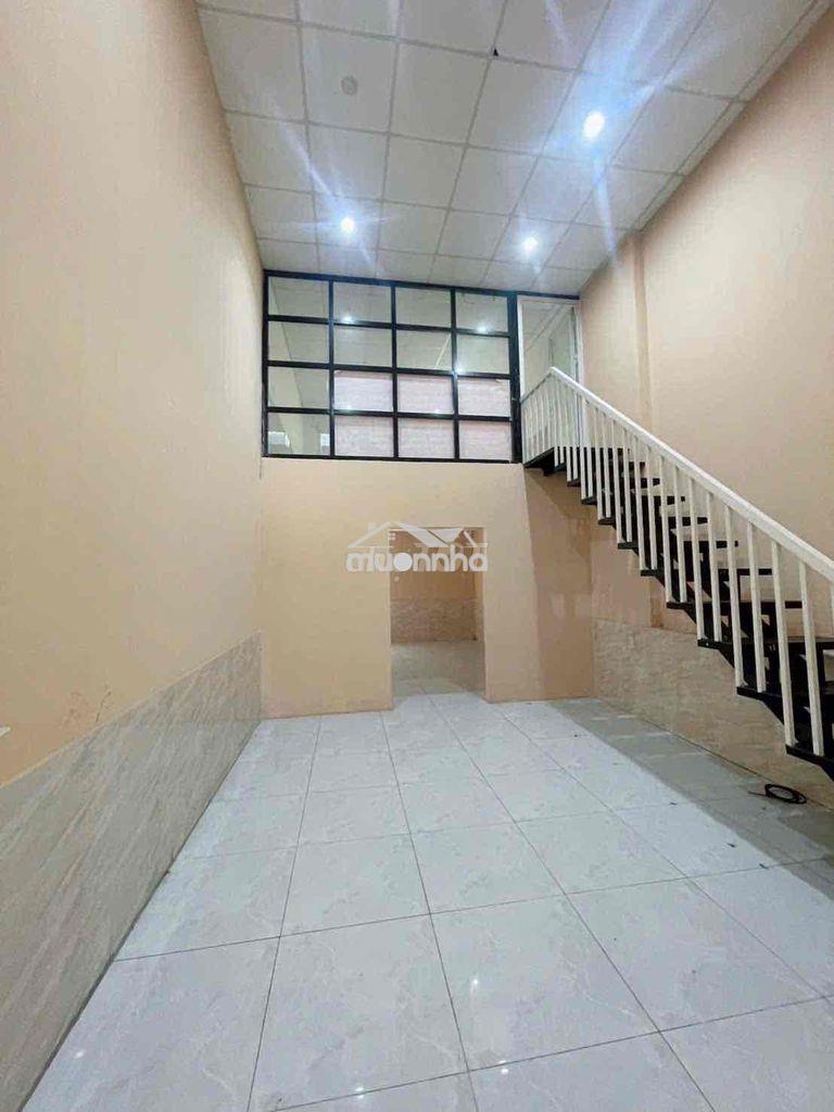 Cho thuê nhà cấp 4 có gác mặt tiền chợ dĩ an 2 giáp thủ đức - 3