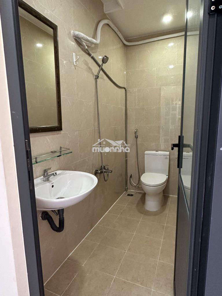 Quận 10, cho thuê phòng tiện nghi, máy lạnh, máy giặt, toilet riêng... - 3