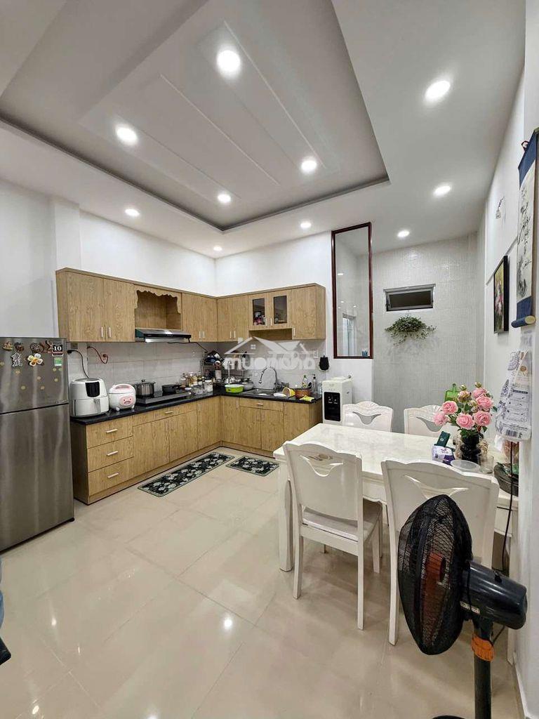 Bán gấp nhà sát mt ql13, 3 tầng hẻm xe tải. - 3