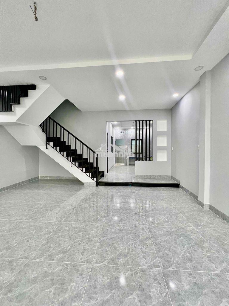 Cho thuê nhà mới dt 110m2 1trệt 1lầu 2pn 2wc hẻm ôtô ngay cầu an lộc