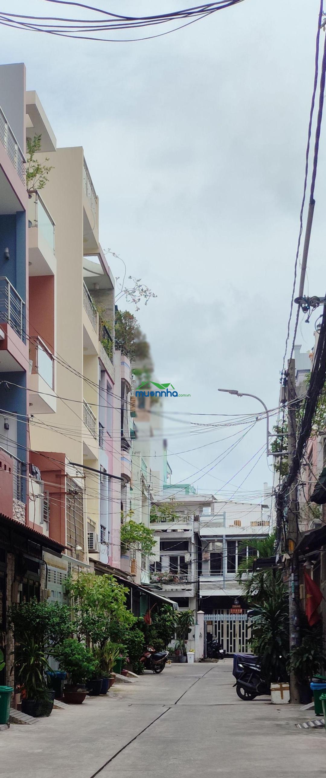 Bán nhà 3 tầng. 5,5 tỷ. ngay minh phụng - cây gõ - hồng bàng. dt 52m² - 2