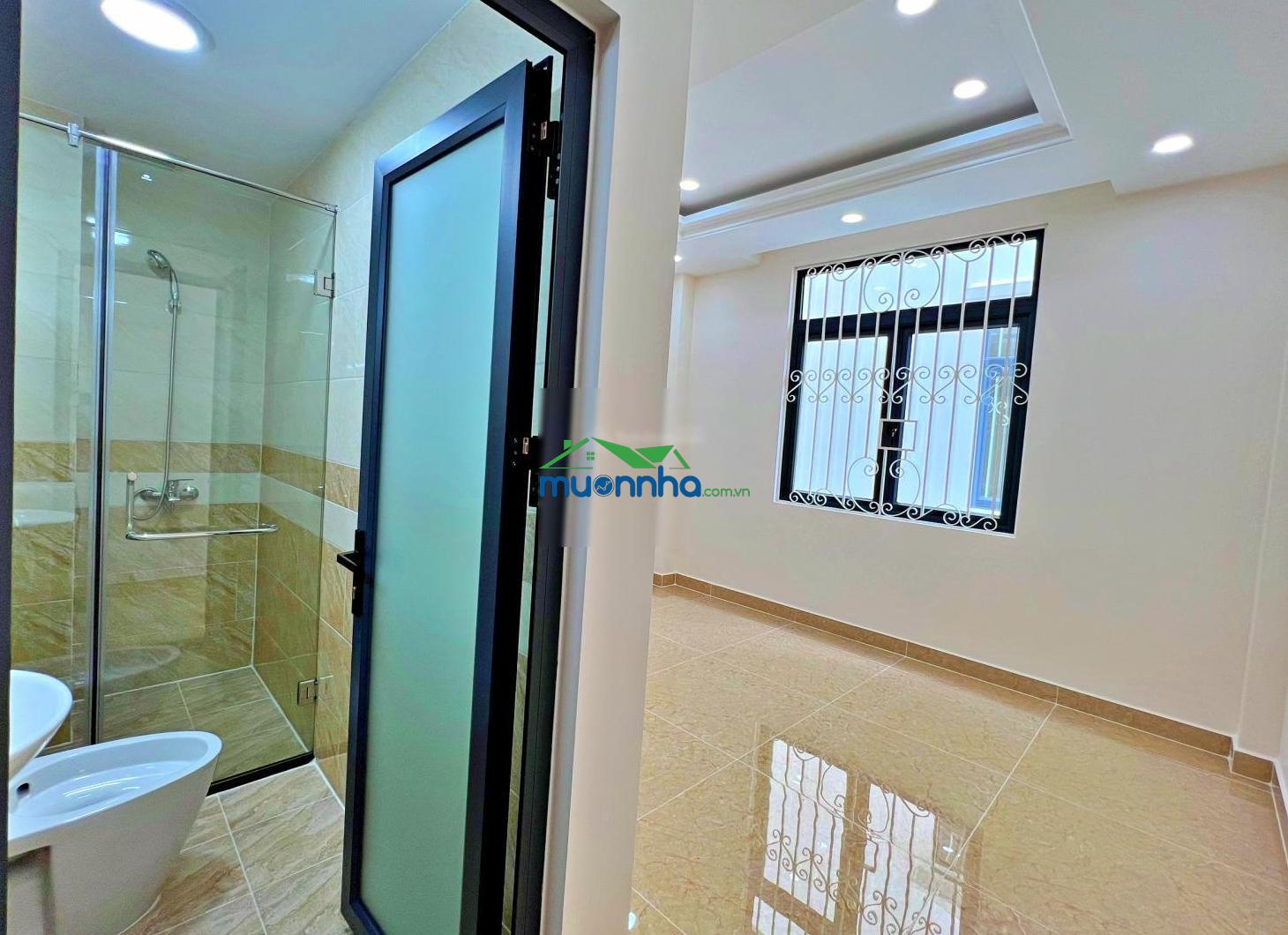Giảm 600tr - nhà 4 tầng xây mới sát sông sài gòn - cạnh vạn phúc city - đường thông ô tô né nhau - 2