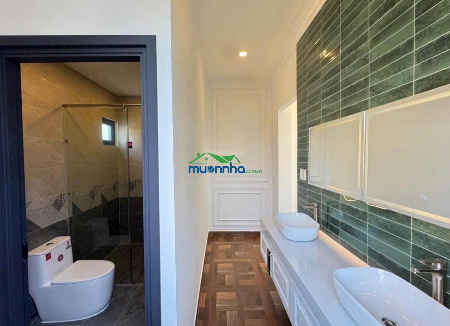 Chỉ 7.9 tỷ căn góc - nhà xây mới từ móng - có thang máy - đầy đủ nội thất sang trọng - 3
