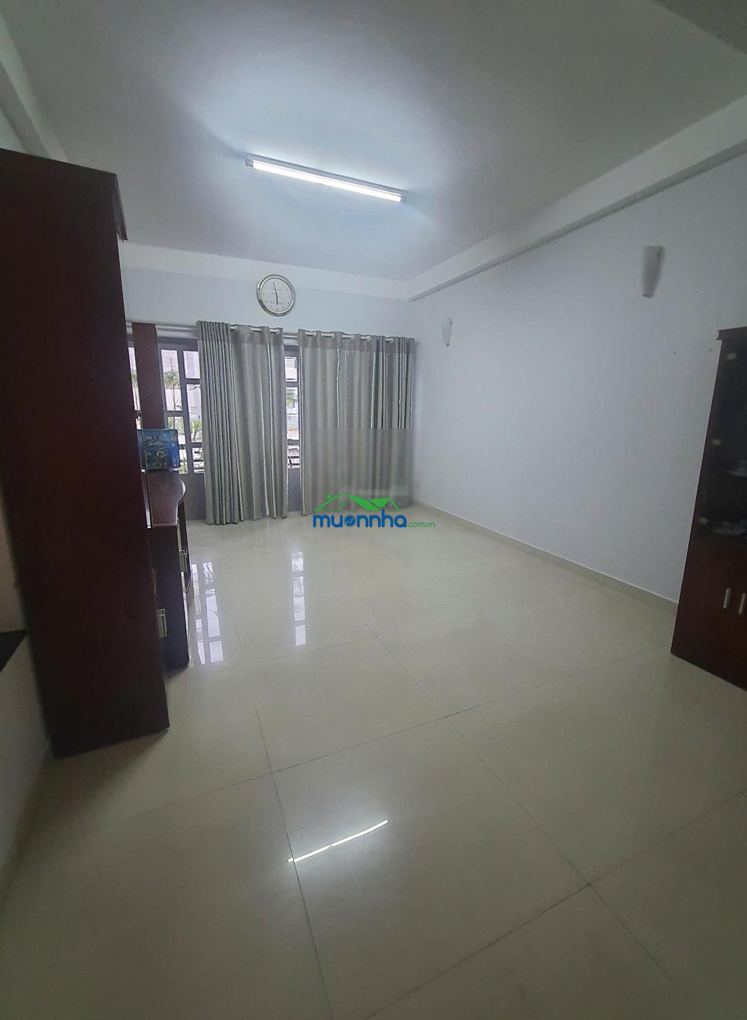 Sát mặt tiền, 4x17m, 5 lầu, nhà đẹp hxh 8m lê quang định, gần đh văn lang, bán 13.8 tỷ