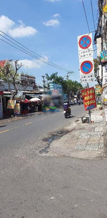 Đất 200m2 full thổ cư nhà cấp 4 tiện xây mới trục tỉnh lộ 10 giá chỉ 10,2 tỷ - 3