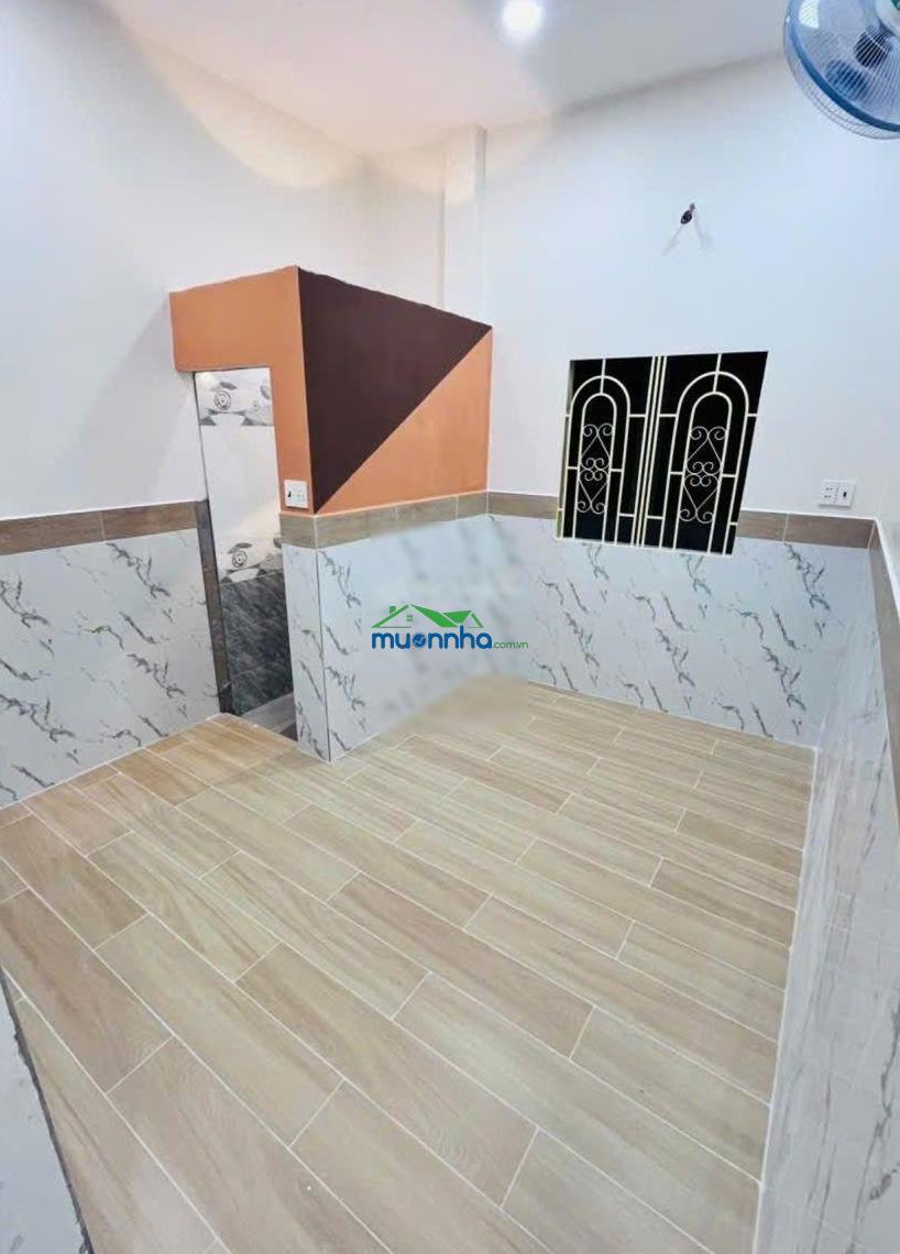 Bán nhà cấp 4 lô góc sân vườn, lưu hữu phước, - 100m2 sử dụng, xe hơi tới cửa, sổ hồng riêng, 5,x t - 2