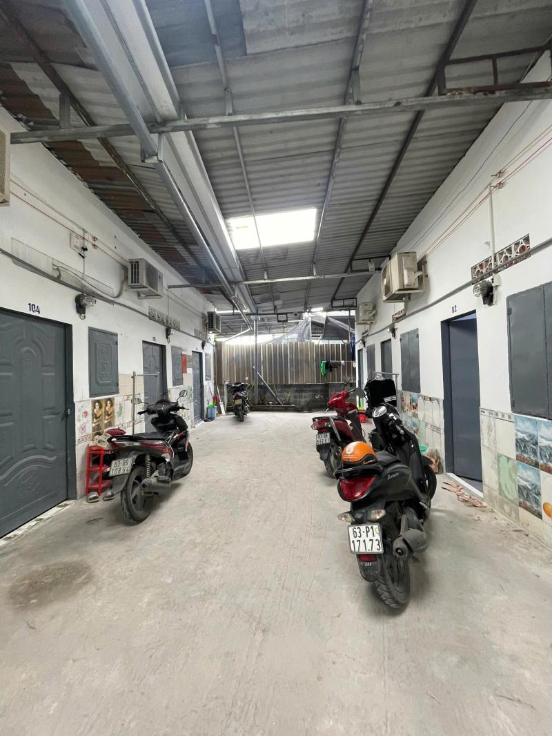 Phòng trọ gác lửng, giờ giấc tự do, máy lạnh, cách kcn tân đông hiệp 5 phút - 2