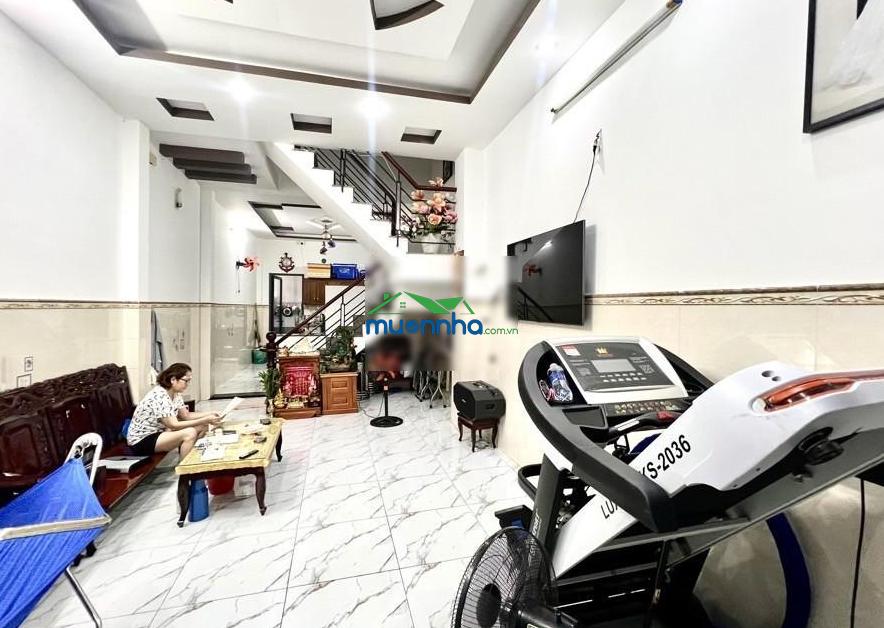 Bán nhà 3 tầng gần lotte vừa ở vừa kinh doanh, 2 ô tô tránh, giá 12.5 tỷ, đường nhựa 9m