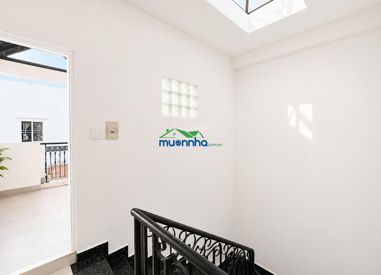 Bán nhà đẹp tại âu cơ, 9,65 tỷ, 50m2 nhiều tiện ích - mặt tiền 4.5m thoáng