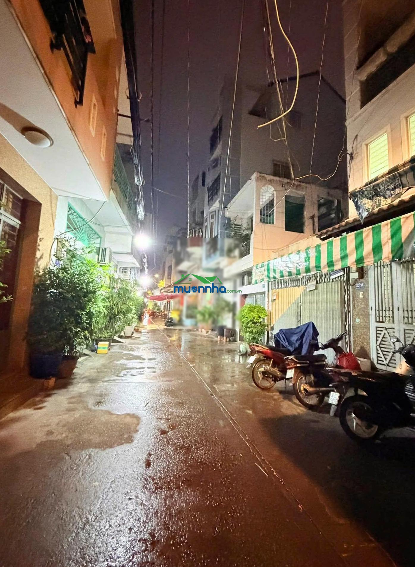 Nhà 3 tỷ ông ích khiêm hẻm ô tô thông gần công viên đầm sen