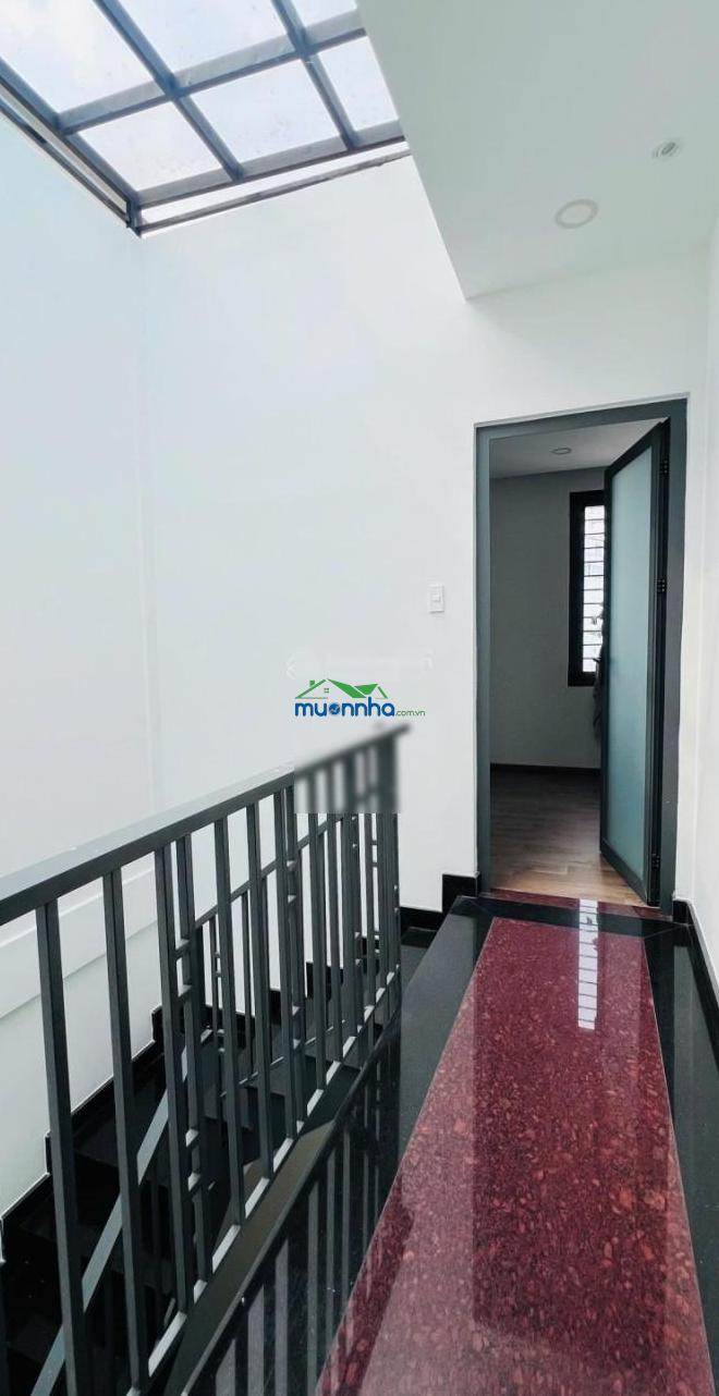 Nhà đẹp 4 tầng, 4 pn, 54m2, hẻm xe hơi, gần hàng xanh, giáp quận 1