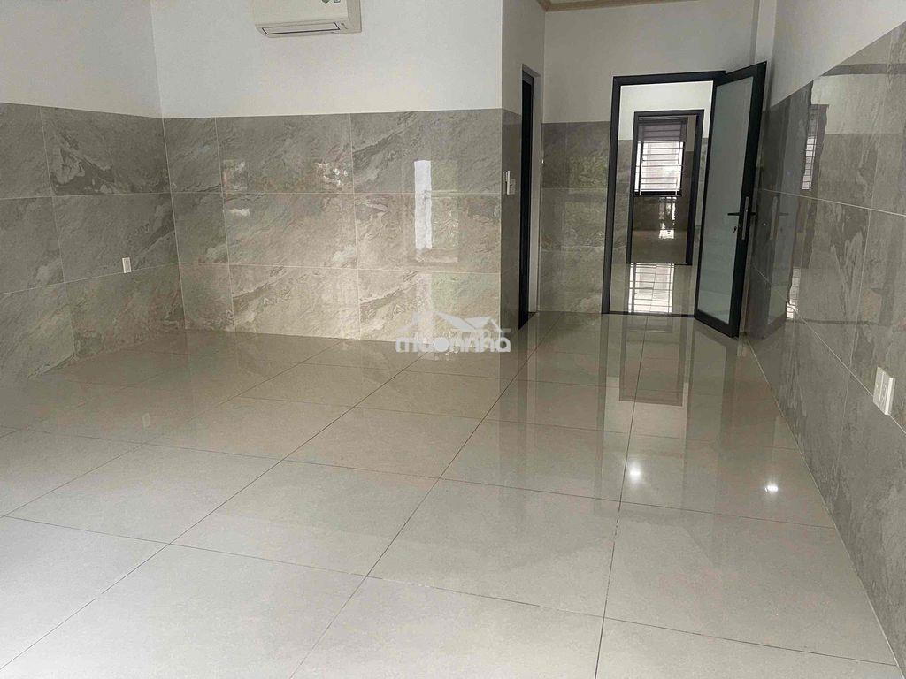 Cho thuê văn phòng khu đô thị vạn phúc 7,7 triệu/tháng - 3