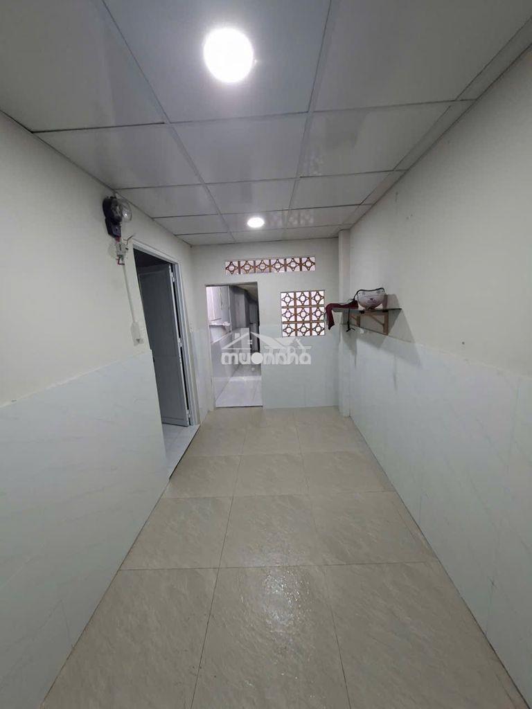Cho thuê nhà nguyên căn,diện tích thoáng mát có sân vườn,có lửng - 3