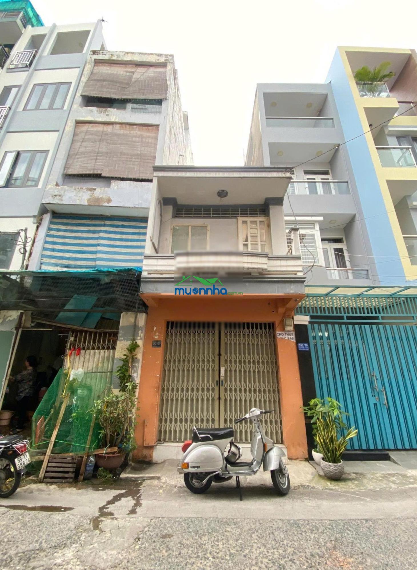 Cần tiền muốn bán gấp nhà hẻm xe hơi nguyễn xí. dt: 4x16m. trệt, lầu. giá bán nhanh 9 tỷ