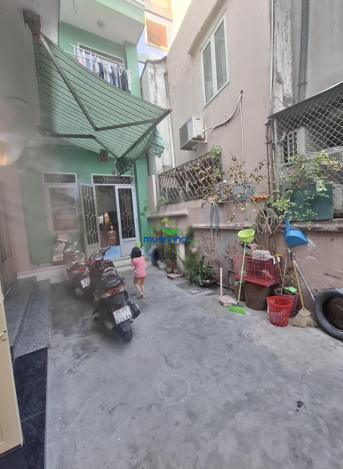 Bán nr tại 178/4h phan đăng lưu, 8,5 tỷ, 42 m2, 3pn, 2wc, full nội thất