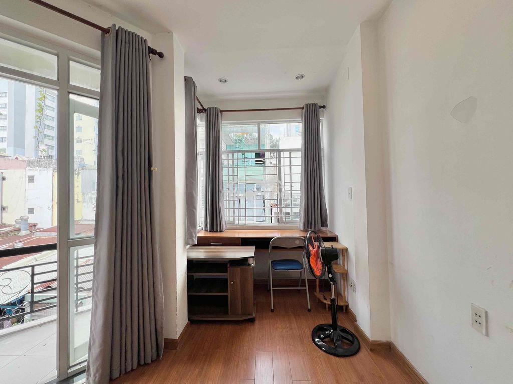 Cho thuê căn 45m2 1 phòng ngủ + phòng khách + phòng bếp ngay bàn cờ - 4