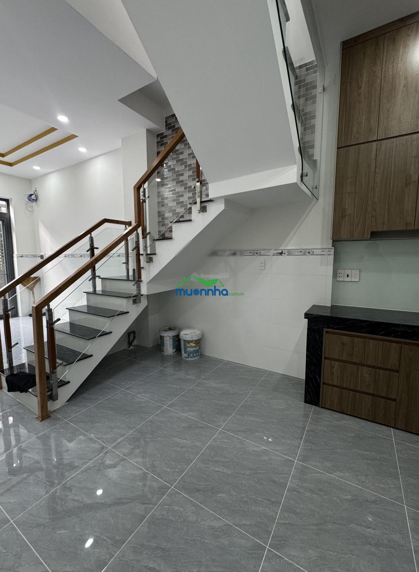 Ngay đh công thương xe hơi đến thẳng cửa - 43m2 - ko lộ giới - cạnh đường lê trọng tấn - xem là mê - 2