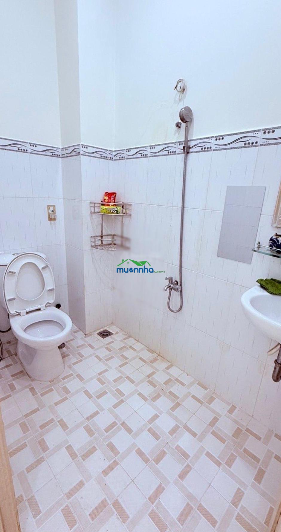 Cực hiếm - nhà 2 tầng - hẻm xe hơi - gần vạn phúc - giá 6,5 tỷ - sổ đẹp hoàn công đủ - 4