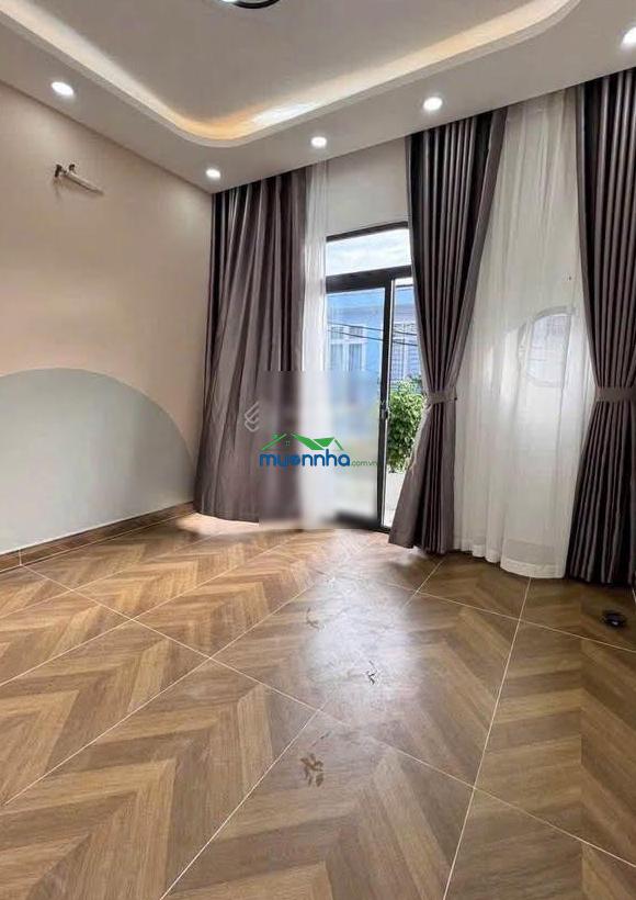 Bán gấp nhà đẹp ngay đường 11 ở thủ đức, giá 2 tỷ 490, 65m2. shr hẻm thông xe hơi ra vào thoải mái - 3
