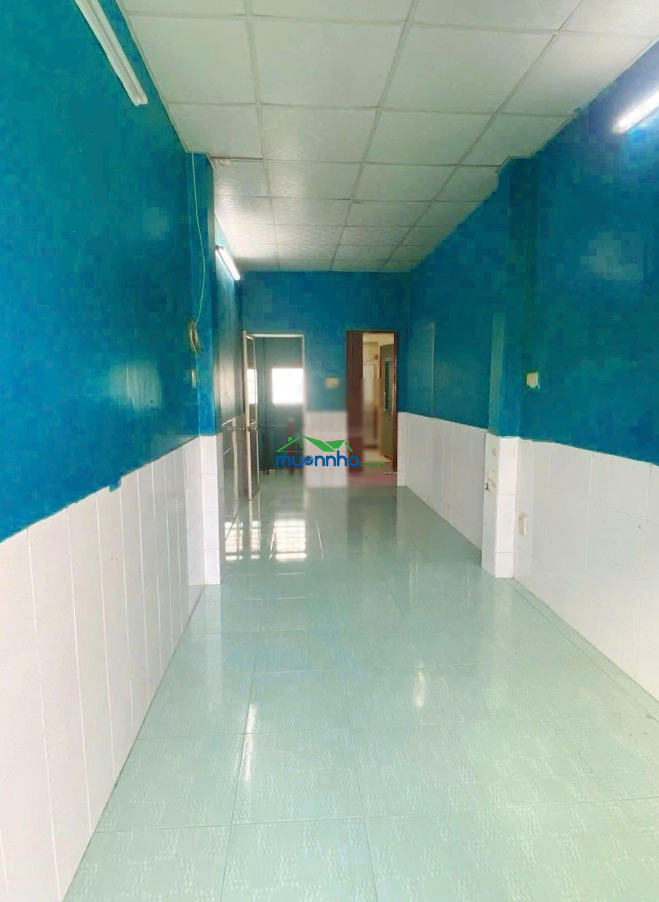 Bán nhà 2 tỉ - 3 tầng - 20m2 - hẻm rộng, đẹp, thoáng, an ninh- shr, hoàn công đủ - phú định, quận 8