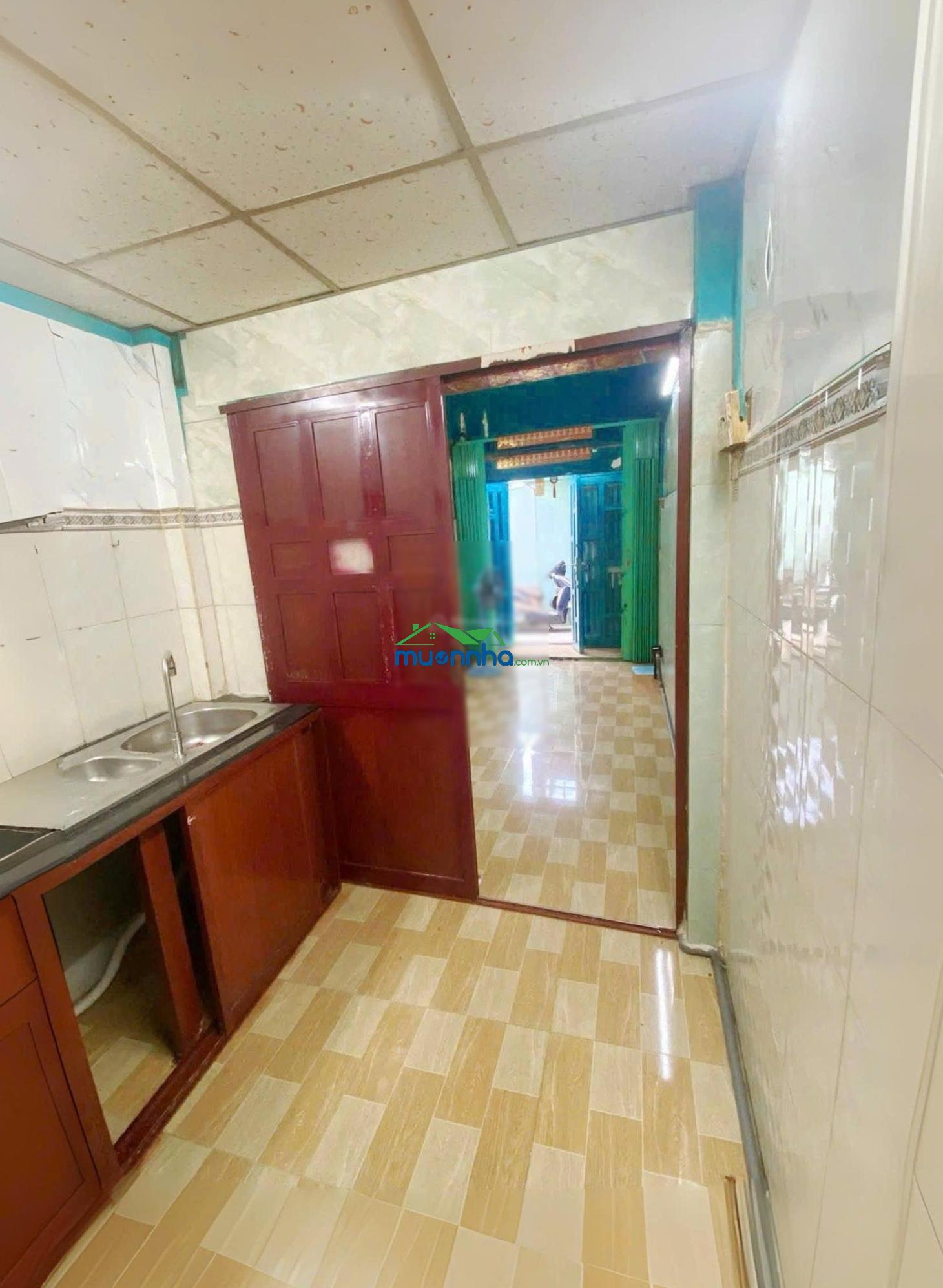 Bán nhà 2 tỉ - 3 tầng - 20m2 - hẻm rộng, đẹp, thoáng, an ninh- shr, hoàn công đủ - phú định, quận 8 - 2