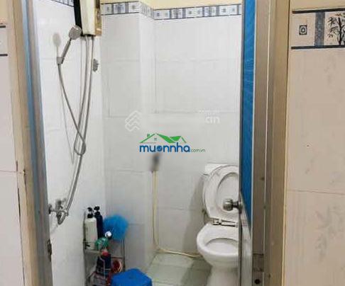 Bán gấp nhà cấp 4 để cùng con định cư nước ngoài gần cầu ông thìn, giá 2tỷ4 - 3