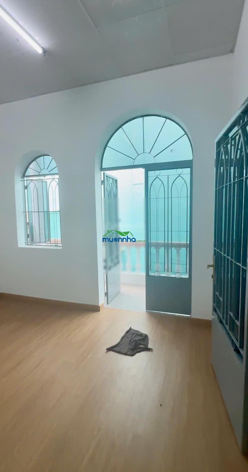 Chỉ 4 tỷ hơn mua được nhà cạnh chợ thủ đức - 4
