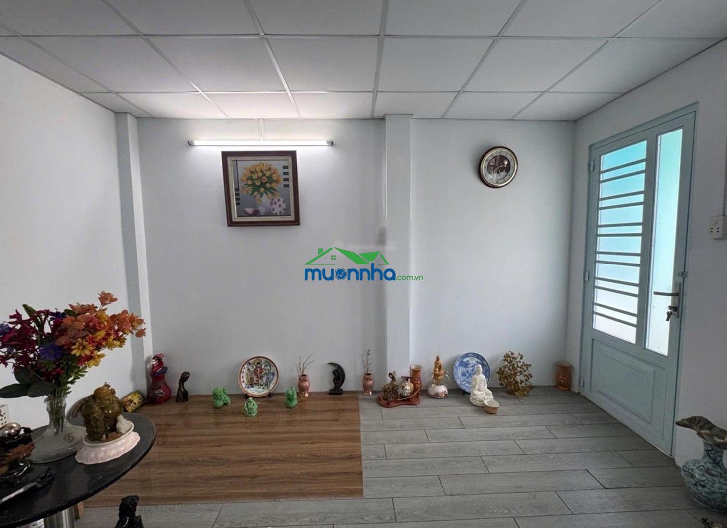 Gần hẻm 357 nguyễn trọng tuyển - 3 pn - 60m2 - nhà ngay trung tâm sát sân bay - 80m ra mặt tiền - 3