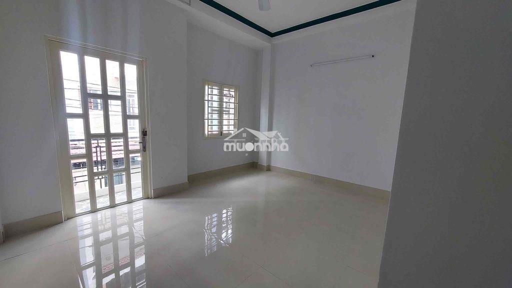 Cho thuê gấp ( hẻm 6m ) mã lò, dt 5mx14m, 1 lầu, 3 pn, giá 8 triệu/th - 4