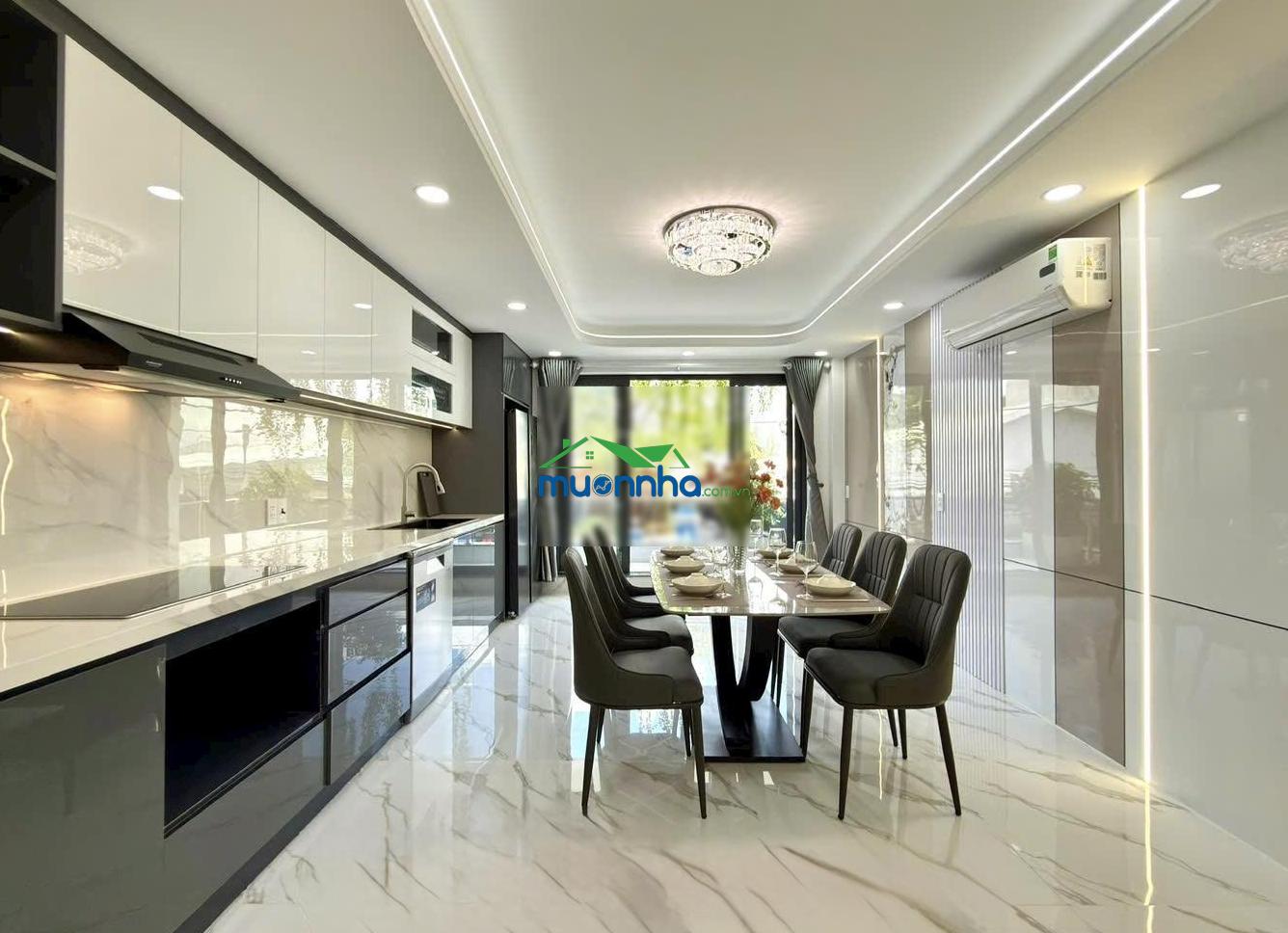 Nhà có thang máy đường thông thạnh lộc 15, dt:4x20m, lửng, 3 lầu, 4pn, p.thờ, s.thượng, hướng tnam
