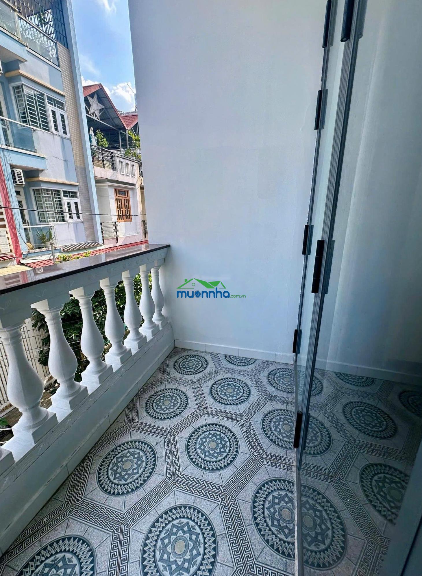 Nhà đẹp giáp khu tên lửa hẻm xe hơi - 2