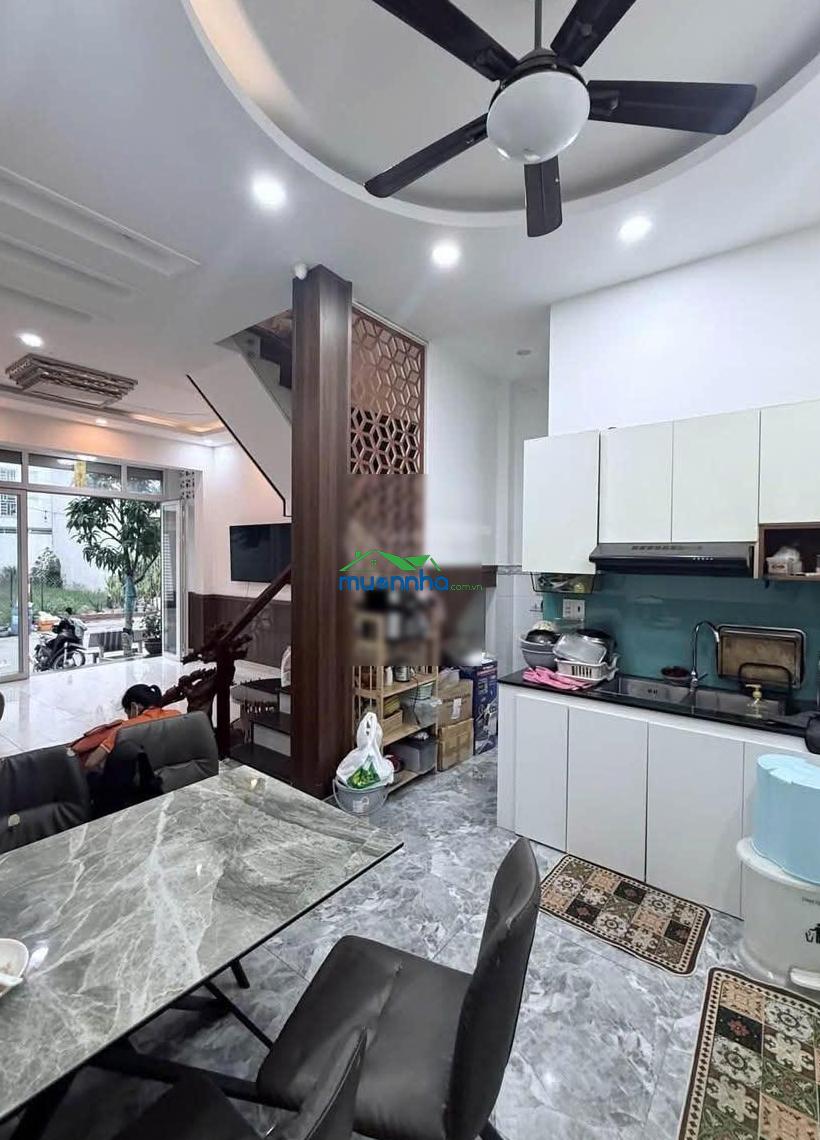 Bán nhà gần phạm văn đồng ngang 5.2m, hẻm nhựa ô tô tránh, 4 phòng ngủ - 3