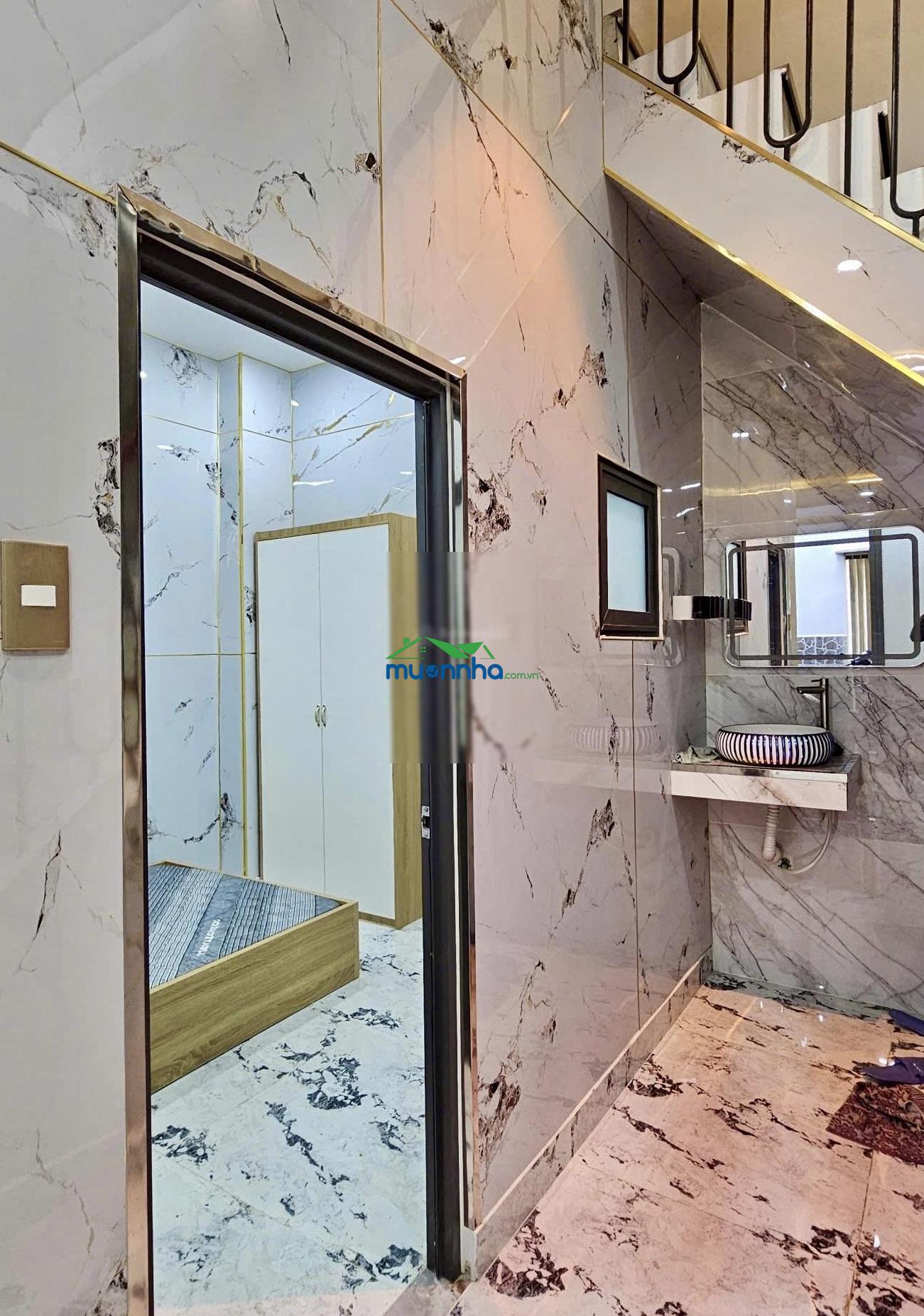 Nhà đẹp gần âu cơ 3pn có phòng ngủ tầng trệt tặng full nội thất - chỉ nhỉnh 4 tỷ - 4