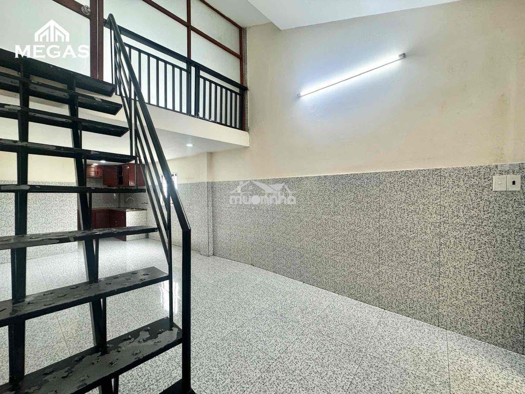 1 trệt + 1 lầu sẵn máy lạnh - rộng 40m2 cho để xe điện ngay đh ntt - 4