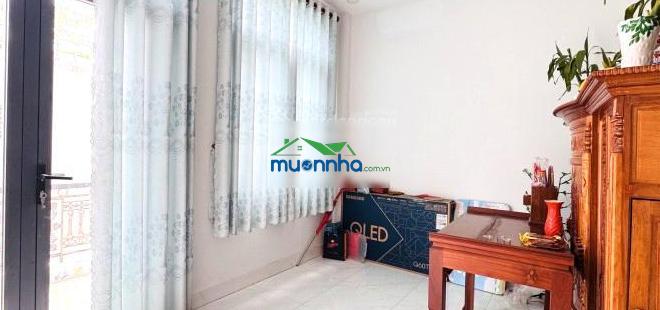 Nhà linh xuân thủ đức 68m 3 tầng btct hẻm xe hơi thông 4 phòng ngủ chỉ 3.7 tỷ
