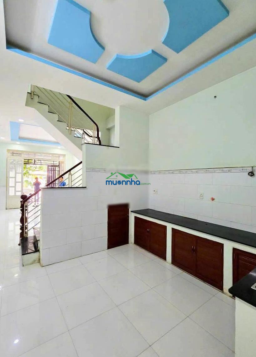 Nhà phố dtsd: 112m hoàn công đủ đường ô tô gần uỷ ban p.long trường. - 4