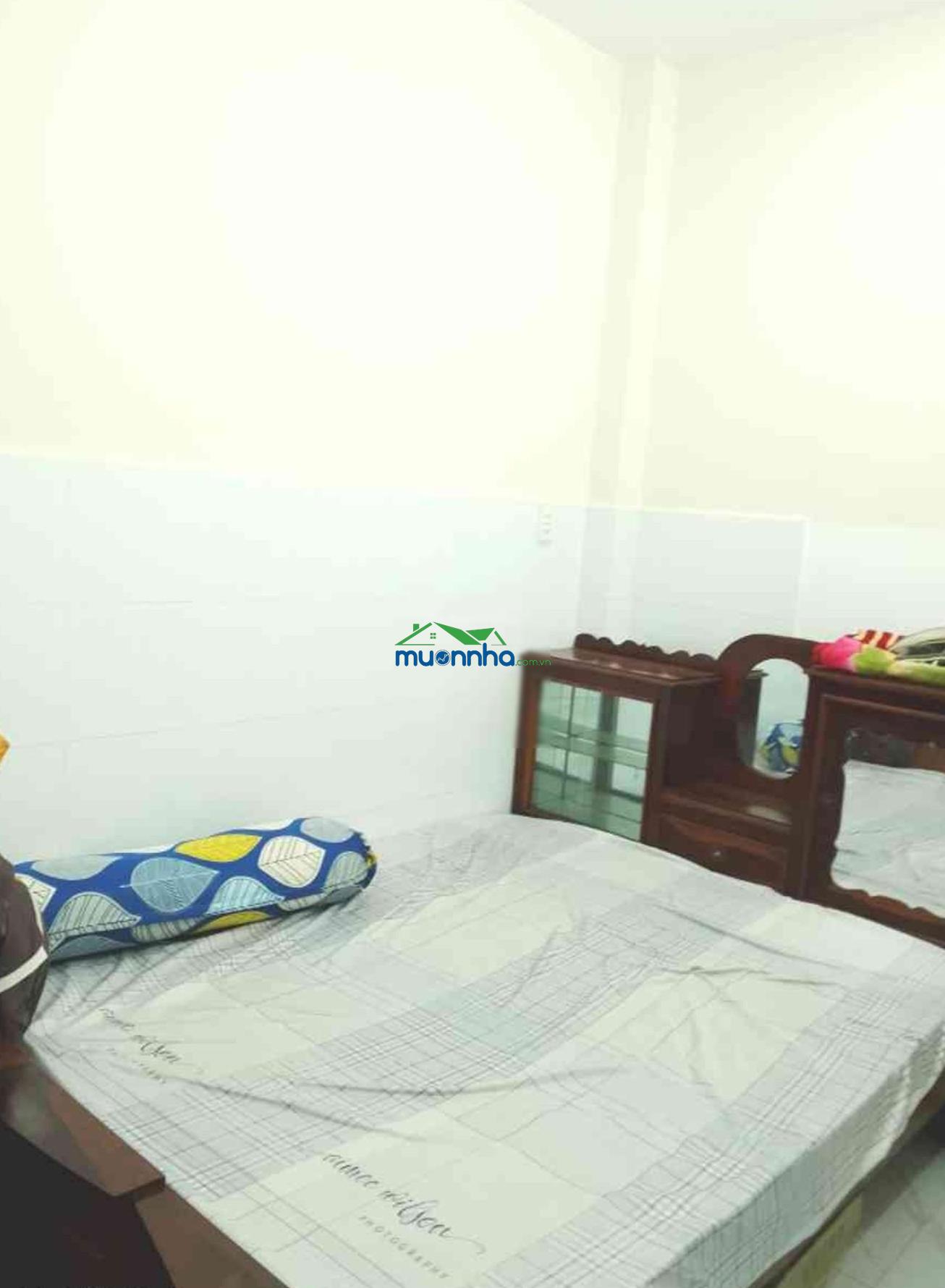 Bán nhà sát cầu nguyễn tri phương quận 8. dt: 40m2 - 3 tầng - 2 pn. nhỉnh 5 tỷ - 2