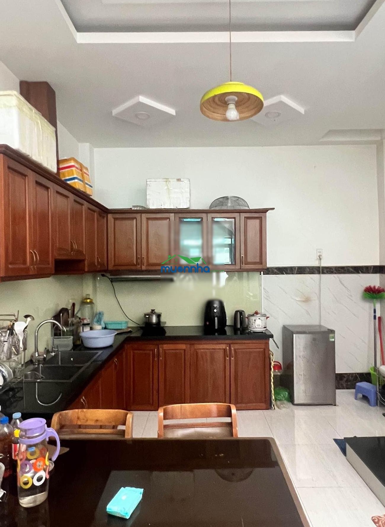 Giảm sốc 300 triệu giá mới chỉ 6.1 tỷ nhà đẹp hẻm xe hơi tránh gần lê văn việt